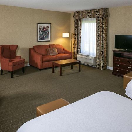 Hampton Inn & Suites Toledo-Perrysburg Rossford Екстериор снимка