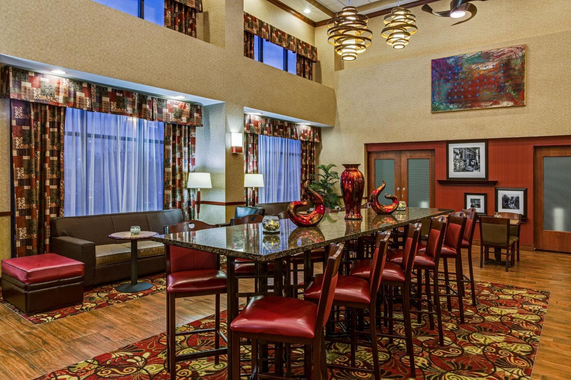 Hampton Inn & Suites Toledo-Perrysburg Rossford Екстериор снимка